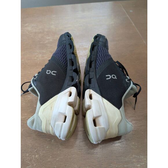 On Running Cloudflyer Sneakers women's 7.5 black blue running comfort‎ - Picture 7 of 8